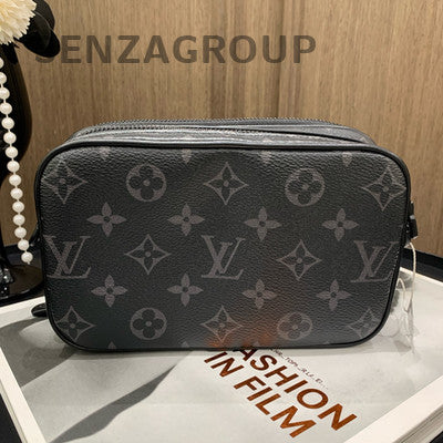 Louis Vuitton Monogram Messenger Bag Black Men's Classic Shoulder Crossbody