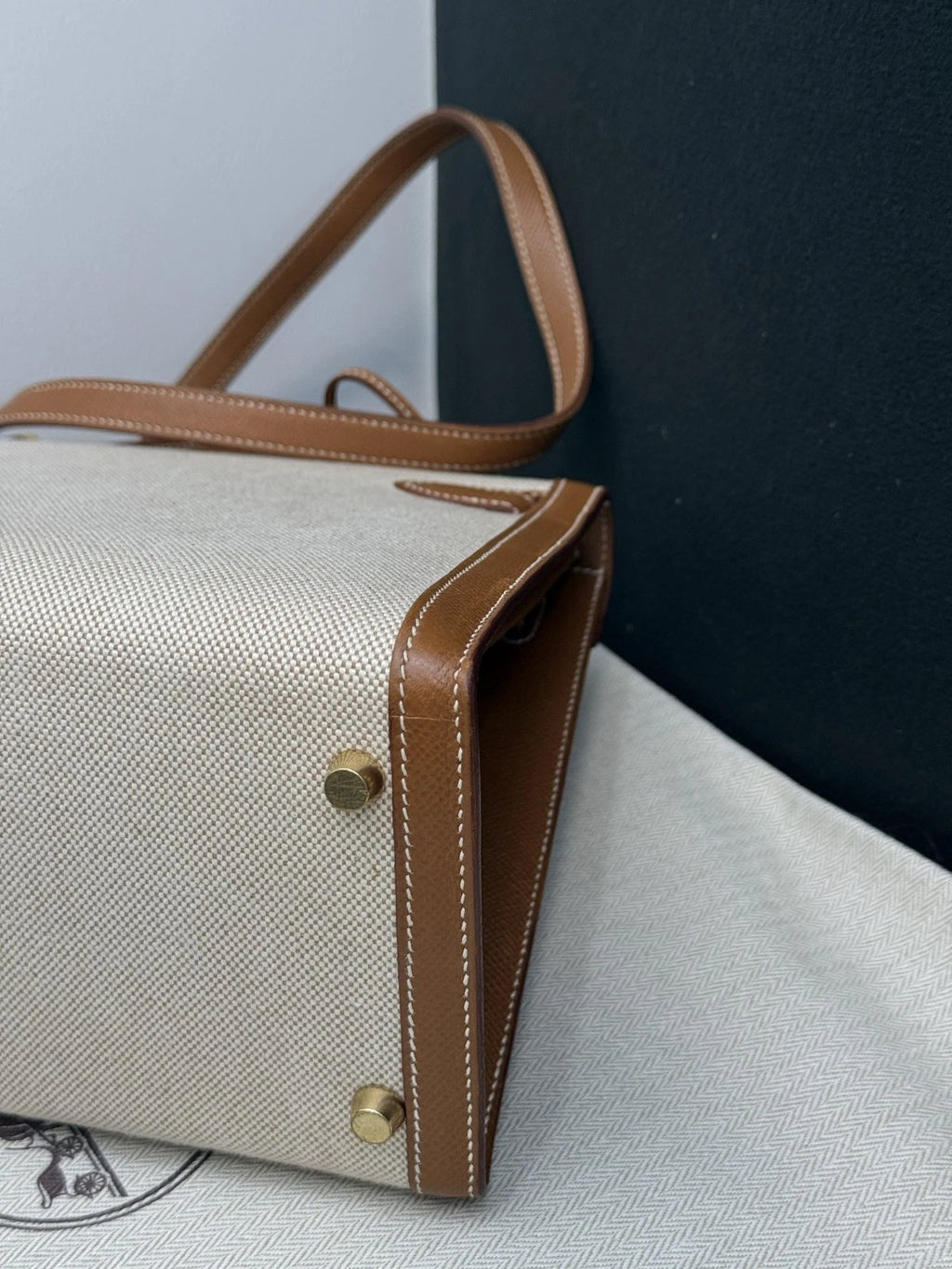Hermes Kelly28 Canvas Top Handle Bag Crossbody Beige Brown Classic Women