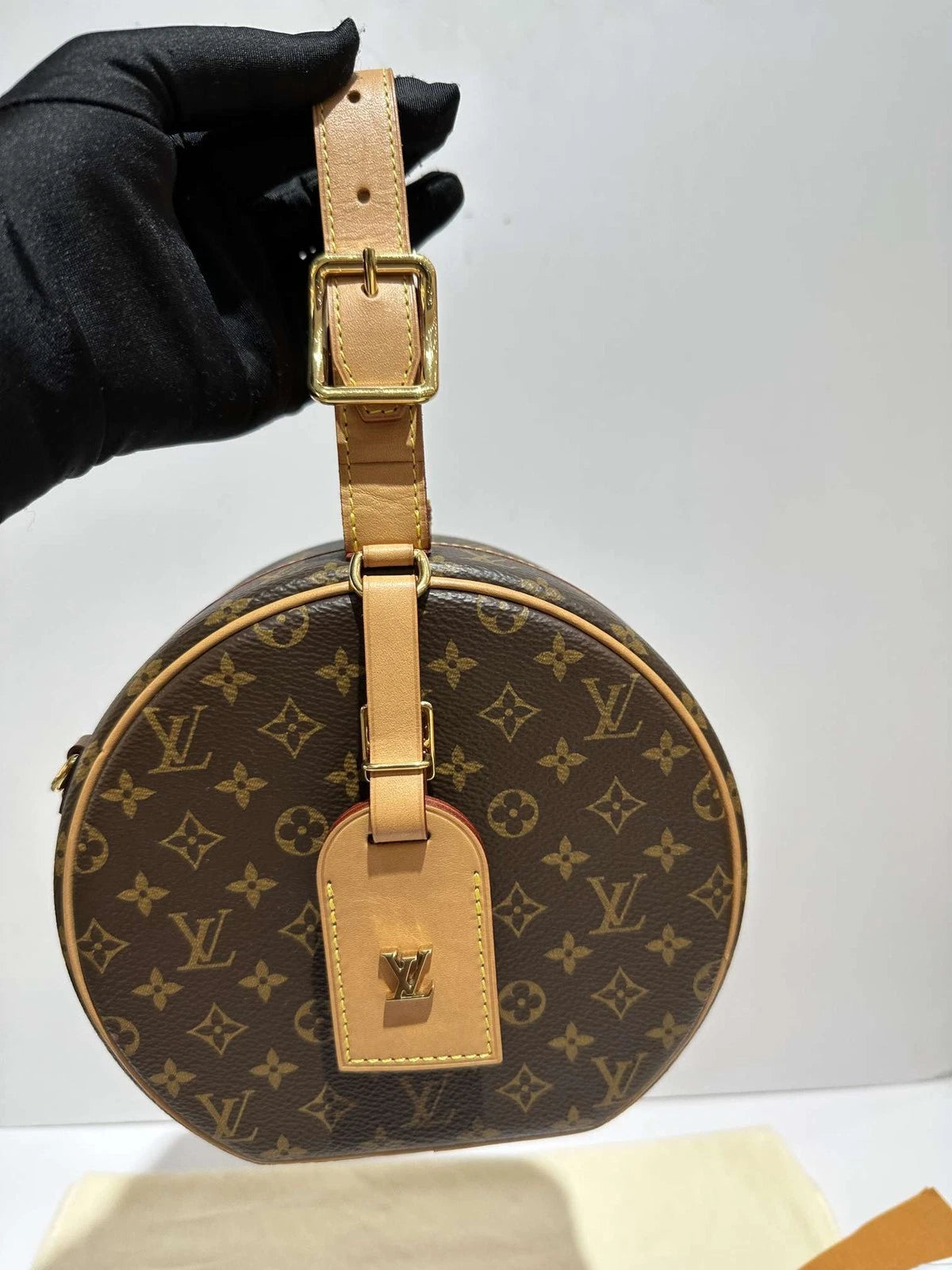 Louis Vuitton Boite Chapeau Monogram Vintage Round Box Crossbody