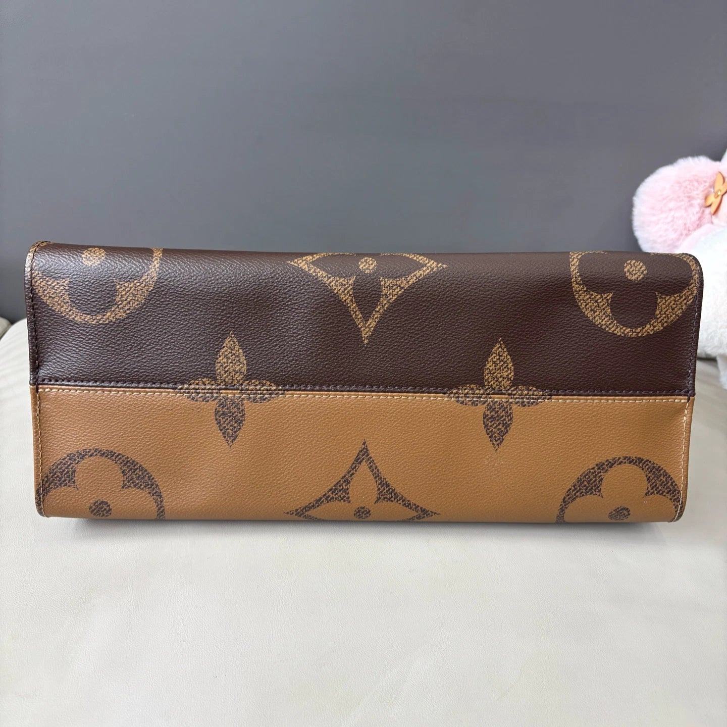 Chip Version Louis Vuitton Onthego MM Monogram Canvas Tote Handbag Shoulder Bag