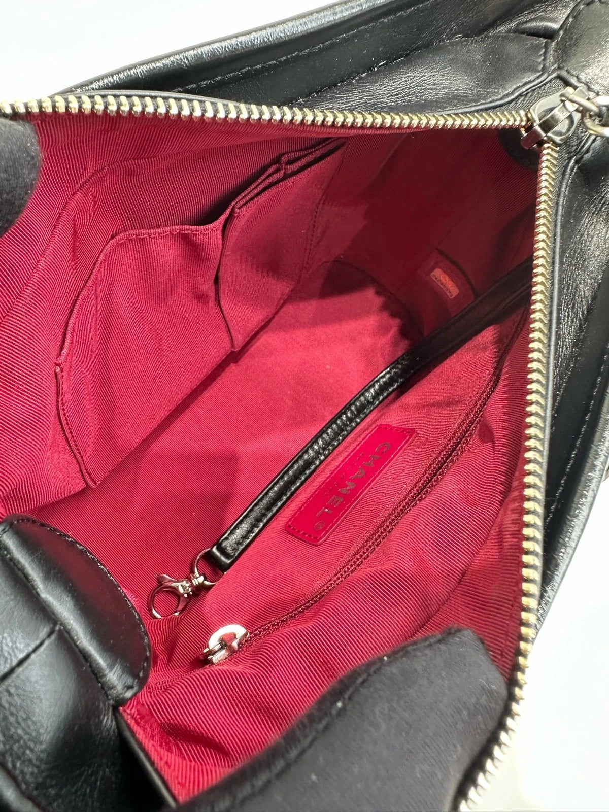 Authentic CHANEL Pre-owned Black Leather Small Shoulder Crossbody Bag For Women
