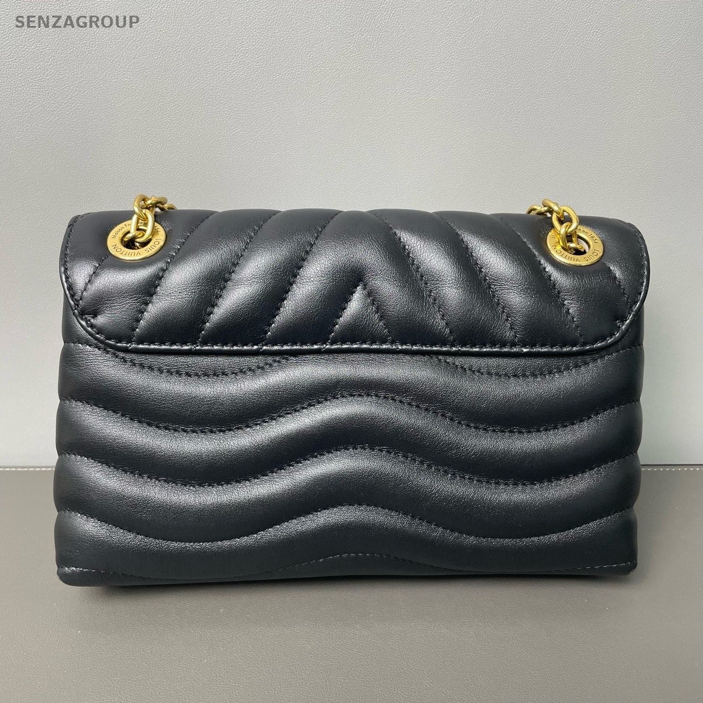 Louis Vuitton New Wave Clafskin Chain Shoulder bag Black Gold Women