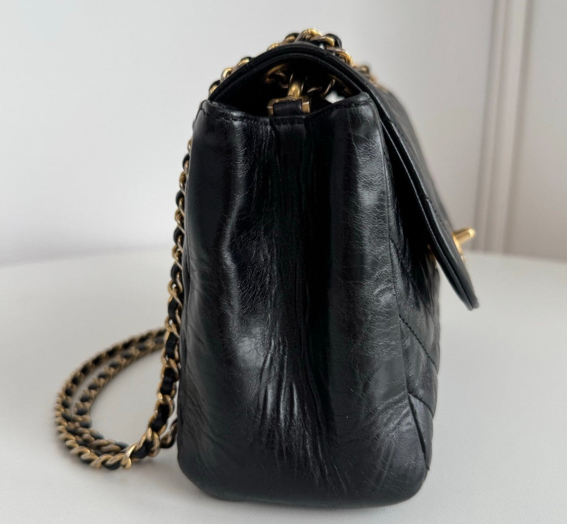 Chanel Chevron PM Chain Shoulder Bag Crossbody Black Gold Women Classic Fashion