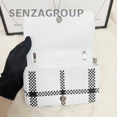 Burberry Chain Shoulder Crossbody Bag White Silver Classic Women Fashion