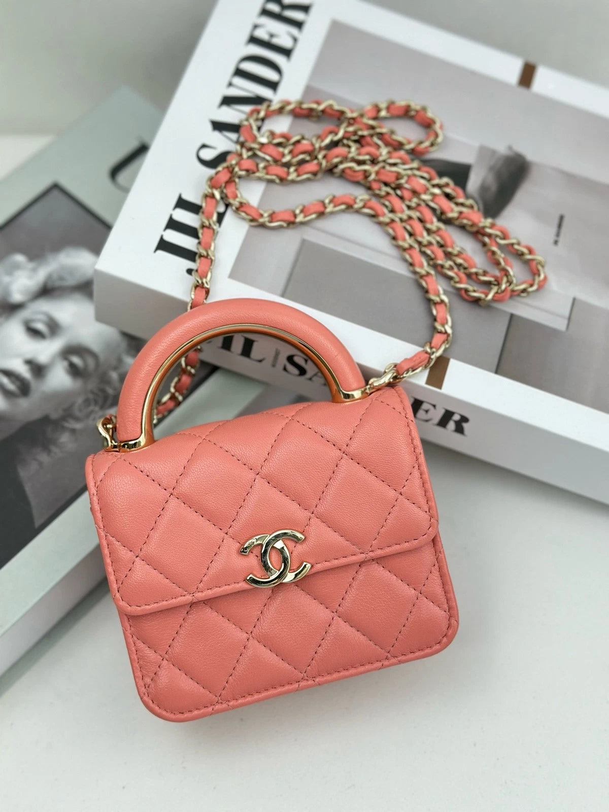 Excellent Chanel Diamond Gold Chain Pink Top Handle Crossbody Chip Version