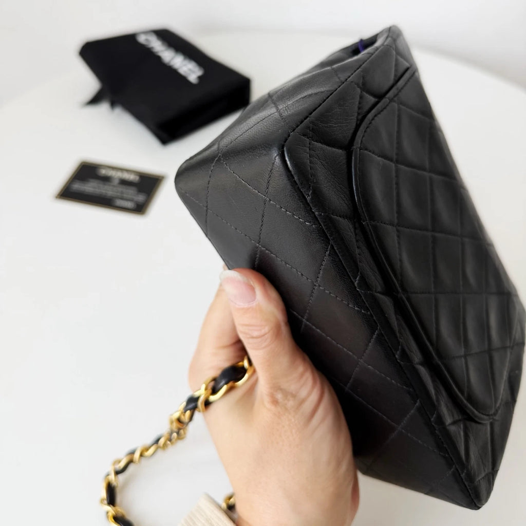 Chanel Classic Flap Mini Chain Shoulder Crossbody Black Gold Women Vintage
